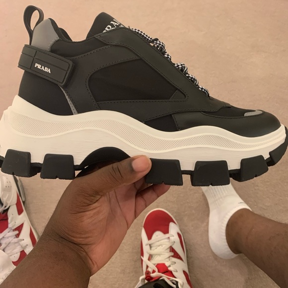 Prada Nevada - Picture 1 of 1